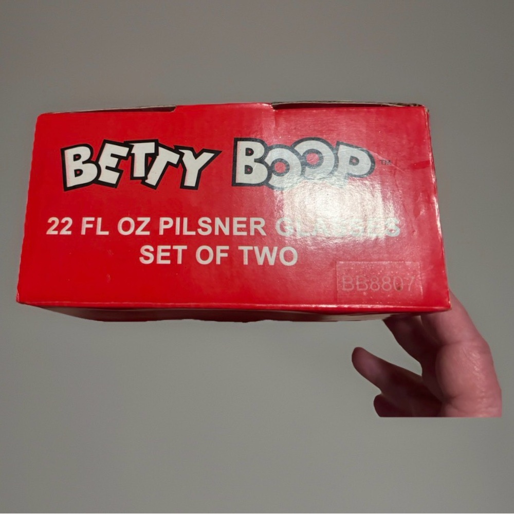 Betty Boop 22FL. Pilsner  Glasses Art Work Red Dress Big Eyes Cartoon Character - Picture 3 of 4